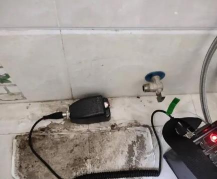 临颍屋顶漏水维修公司分享下卫生间漏水的危害及解决方法